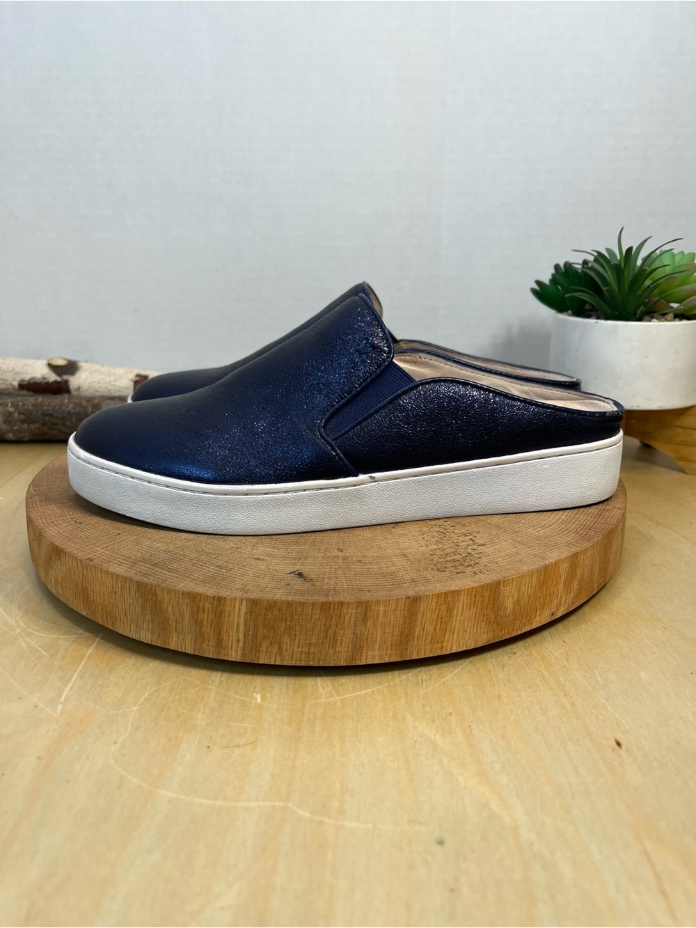 Vionic Splendid Dakota Metallic Navy Blue Slip On Sneaker Mule Shoes Size 8 - Picture 2 of 16